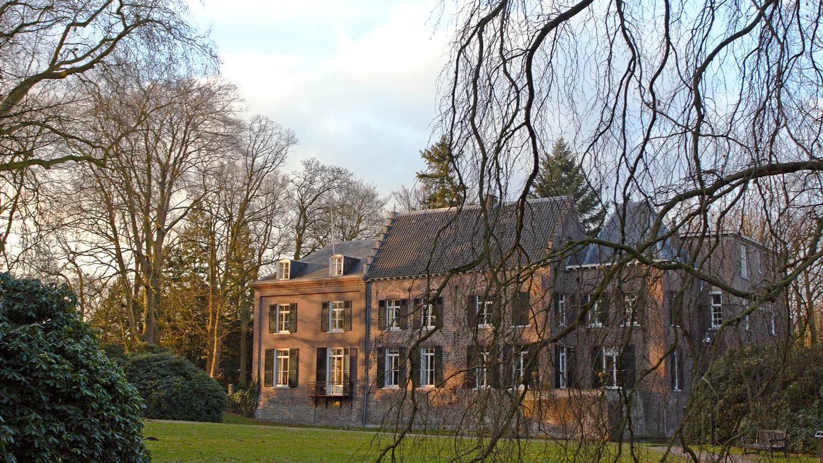 Zicht op Kasteel Geldrop in Geldrop